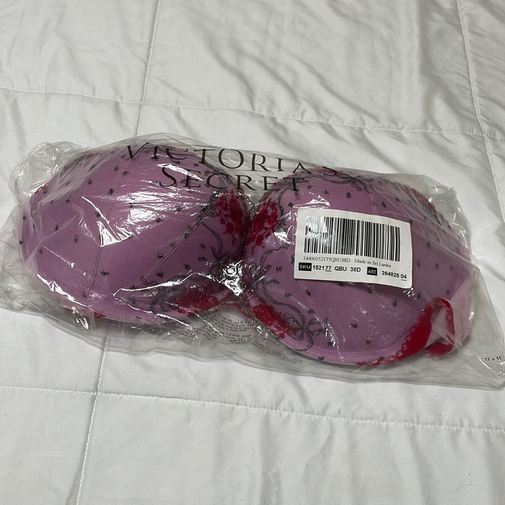 Victorias Secret Push Up Bra 38D
